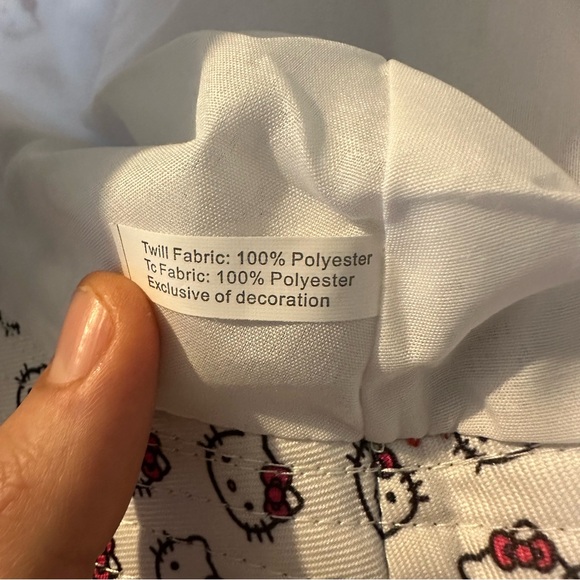 Hello Kitty Sanrio Bucket Hat NWOT - Picture 6 of 6